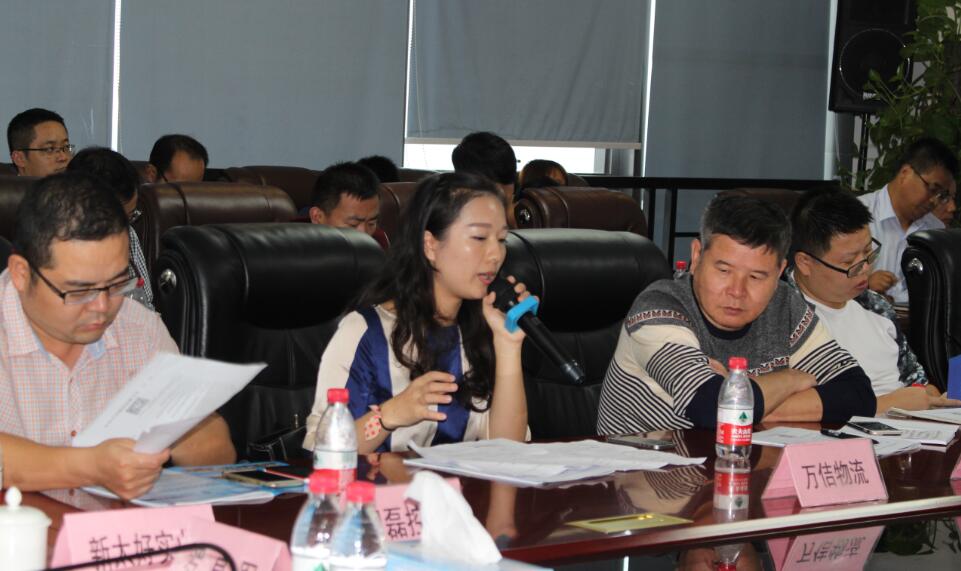 1477209613139595.jpg 表1.jpg