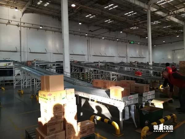 降本2成提效2倍！一塊板如何成為華潤沃爾瑪倉配的心頭寶？